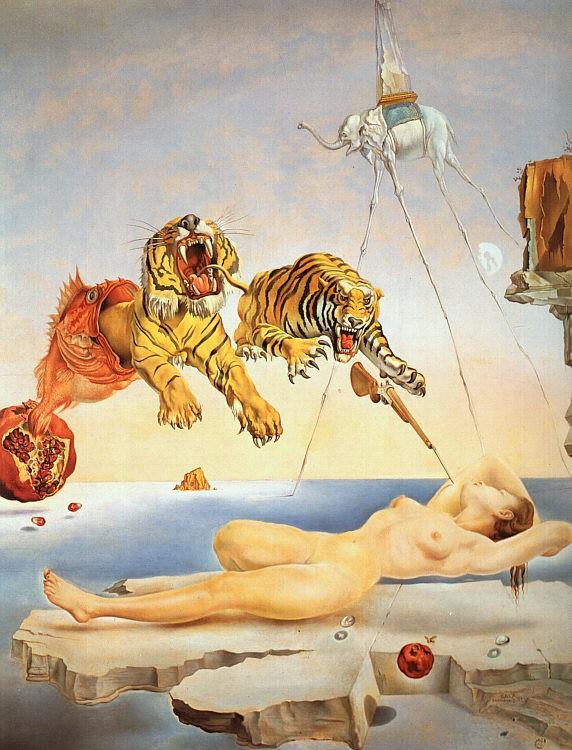 sogno api.jpg - Sogno causato dal volo di un'ape intorno a una melagrana un attimo prima del risveglio (1944) è un dipinto surrealista di Salvador Dalí. È custodito presso il Museo Thyssen-Bornemisza di Madrid. L'azione del dipinto - l'enorme melagrana da cui fuoriesce un pesce che "genera" due tigri dietro a una baionetta - rappresenta il violento risveglio della donna dai suoi sogni tranqulli. Questo è un esempio dell'influenza freudiana sull'arte surrealista e del tentativo di Dalì di esplorare il mondo dei sogni. Alcuni critici hanno suggerito che questo dipinto sia un'interpretazione surrealista della teoria dell'evoluzione.